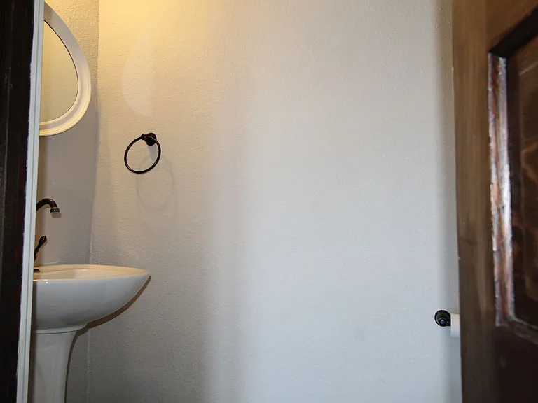 1306 E Montgomery Ave — Photo 10