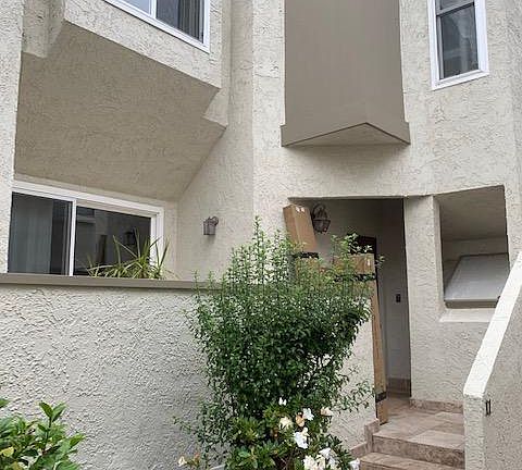 2nd image of 1232 Stanford St Unit 11