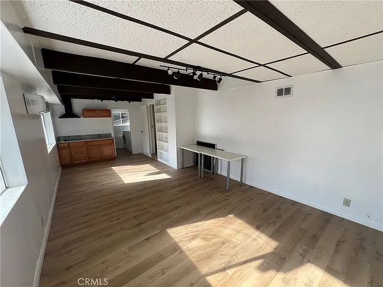 809 Virginia Ct — Photo 13