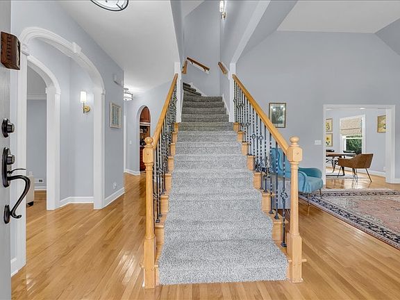 4th image of 1523 Kensington Dr