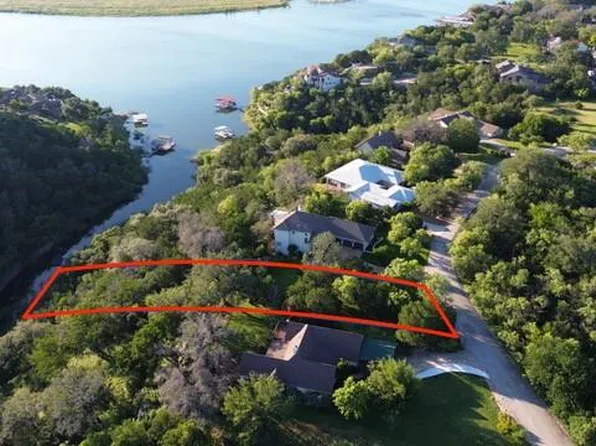 19 Hummingbird Way, Spicewood, TX 78669