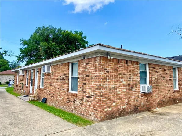 4509 Dunning Rd, Norfolk, VA 23518