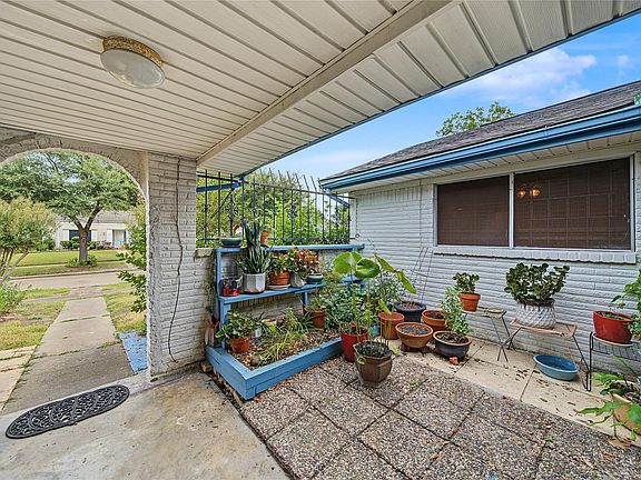 3rd image of 8939 Concho St
