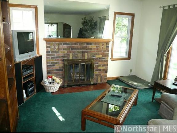 4th image of 2256 Margaret St