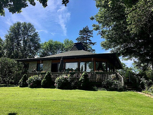 Front of house at purchase