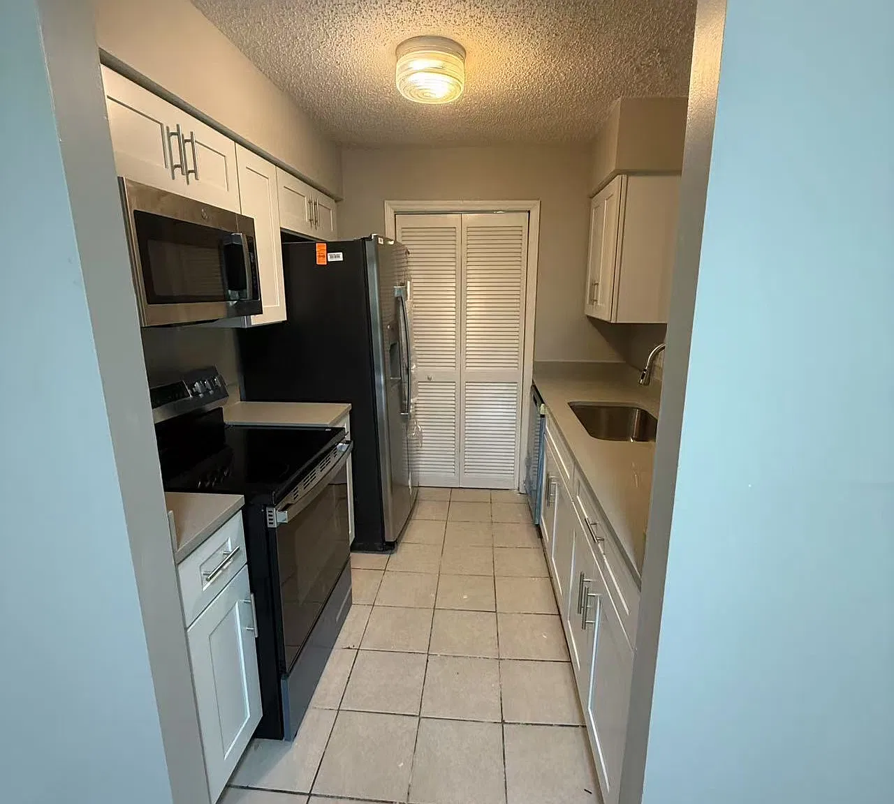 2 bed, 974 sqft, $1,450 — Photo 3