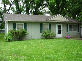 337 Maiden Ln, Lawrence, KS 66044