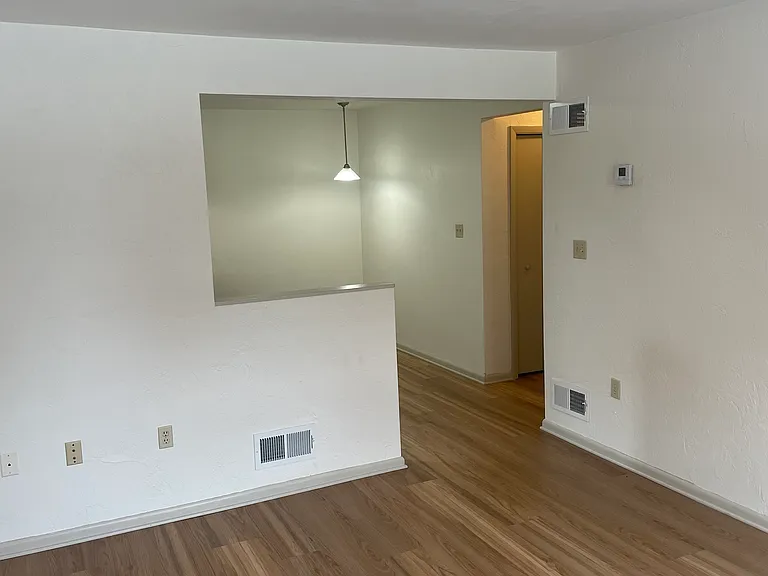 788 Hazelwood Ave #2 — Photo 5