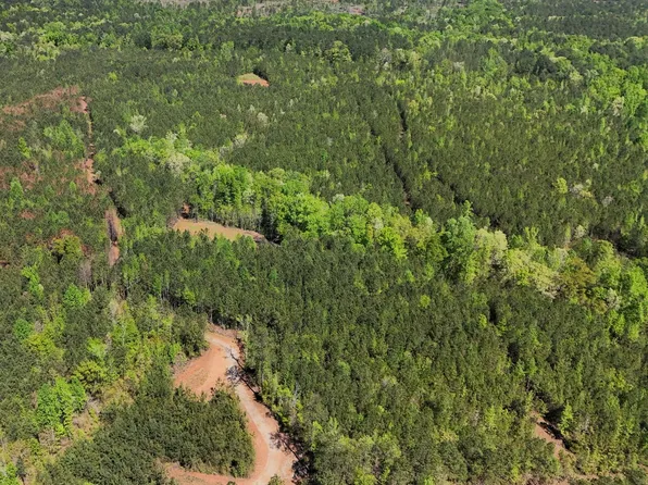 Lee Dr #254, Salem, AL 36874