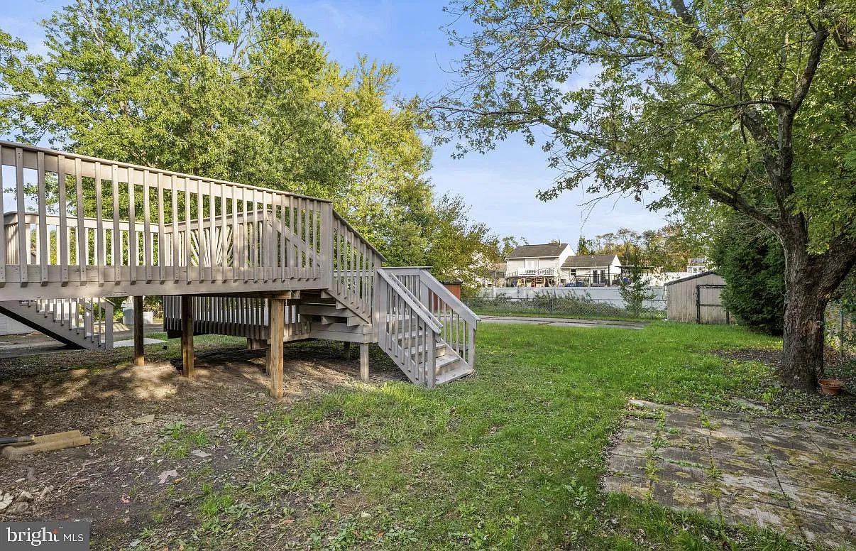 4 bed, 2.0 bath, 1920 sqft, $3,000 — Photo 4