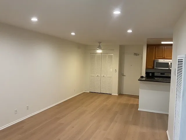 1232 Harvard St #7 — Photo 4