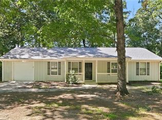 413 Bob Wood Dr, Loganville, GA 30052