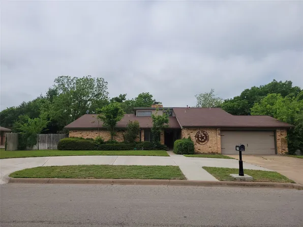 930 N Lydia St, Stephenville, TX 76401