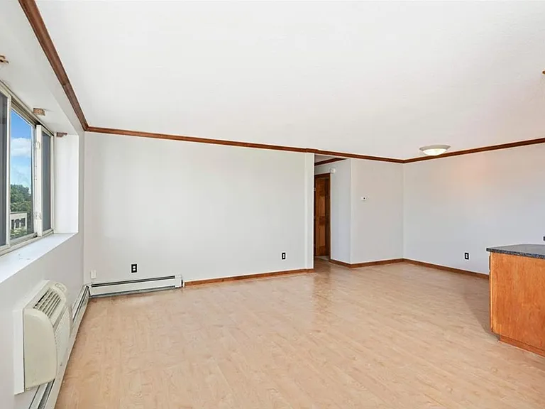 3120 Hennepin Ave S #301 — Photo 12