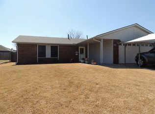 3922 SW Parkridge Blvd, Lawton, OK 73505