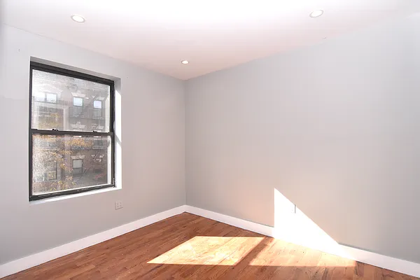 Rented by Bohemia Realty Group | media 18