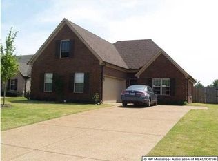 8551 N Trinity Park Dr, Olive Branch, MS 38654
