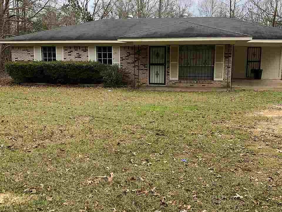 2nd image of 3276 Middle Rd