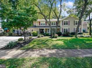 2408 Saint Charles Pl, Cinnaminson, NJ 08077