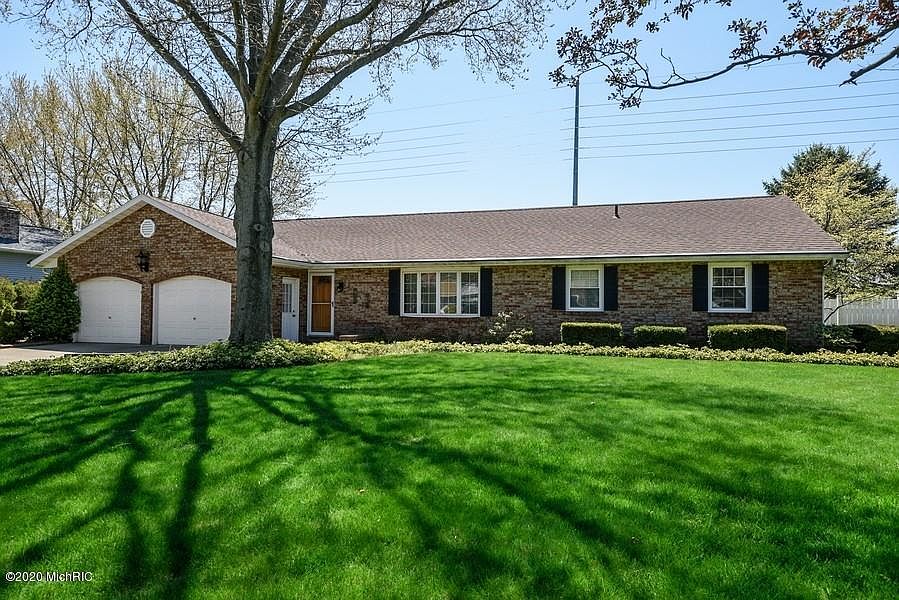 1st image of 2848 Knottingham Ln