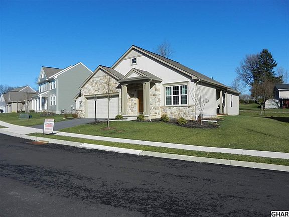 2nd image of 424 Fieldstone Dr #L-0018