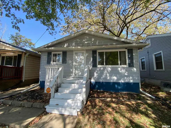 1905 E Purdue St, Peoria, IL 61614