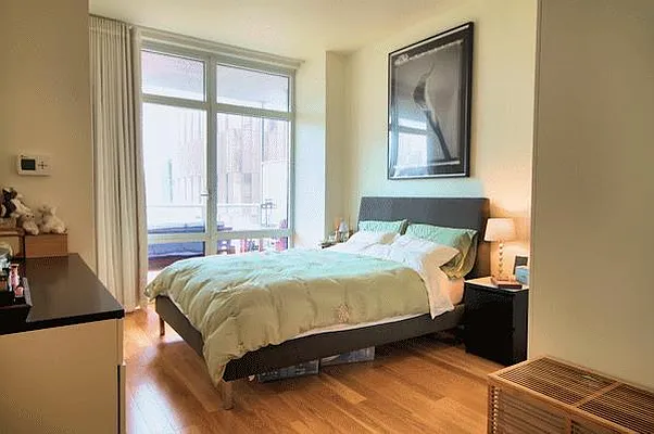 Rented by Kian Realty | media 49