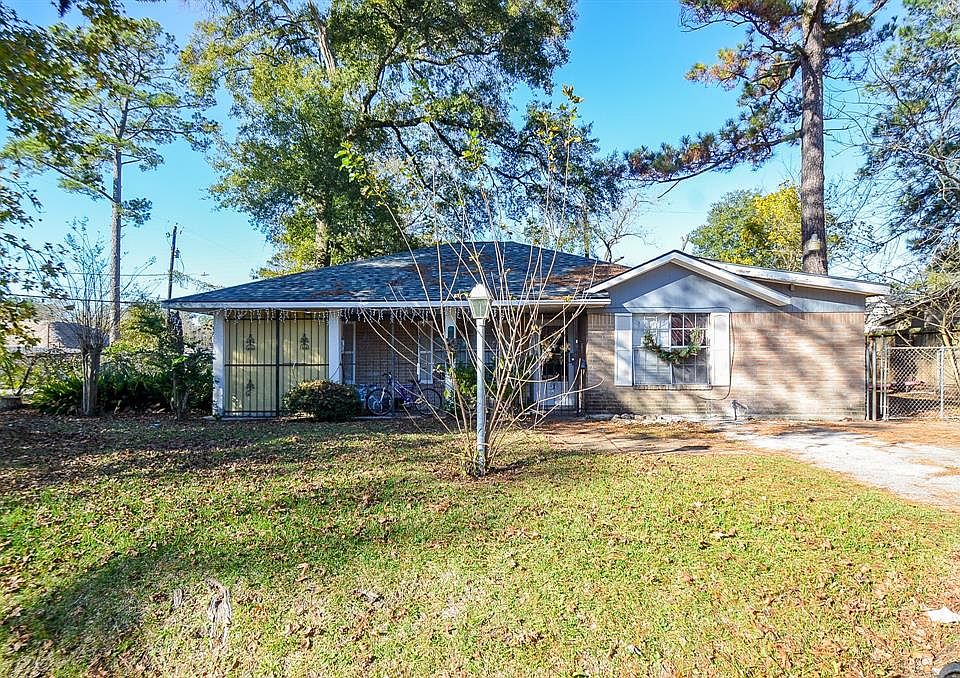 1st image of 5903 Shirley Mae Ln