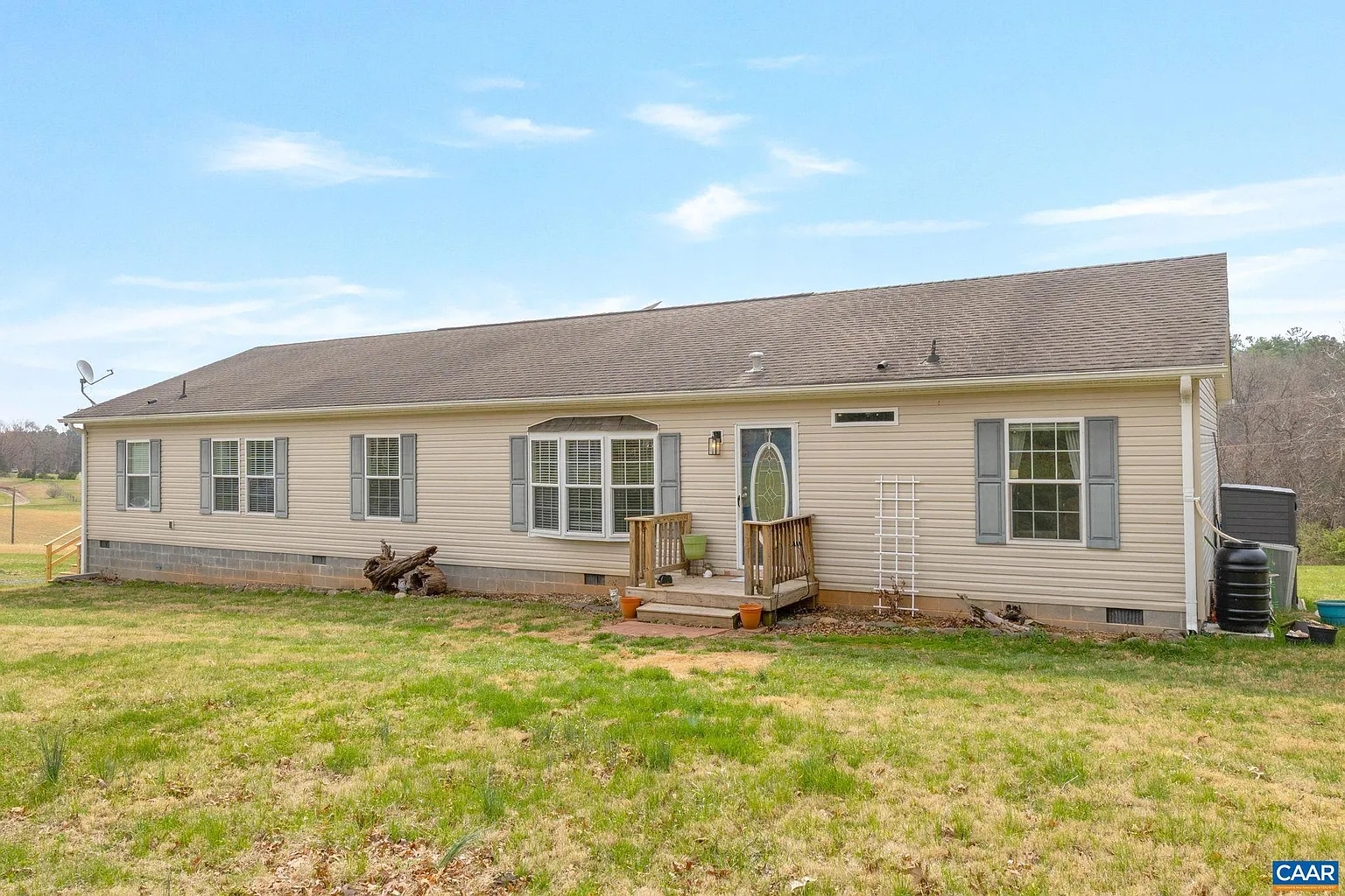 1173 Aylor Rd photo 1
