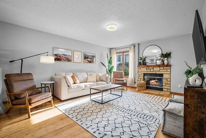 2 bed, 1.5 bath, 1325 sqft, $1,850 — Photo 1