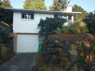 2740 50th Ave SW, Seattle, WA 98116