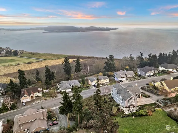 2331 SW Freund Street, Oak Harbor, WA 98277