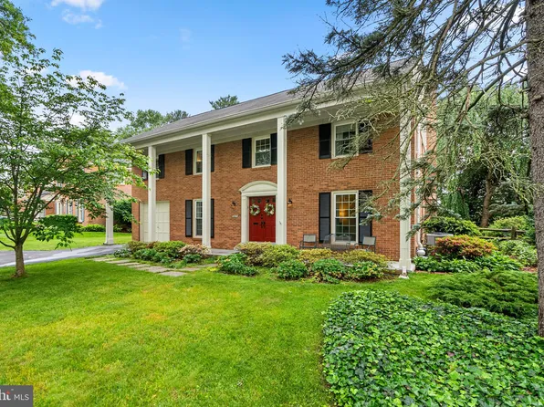 9824 Whetstone Dr, Gaithersburg, MD 20886