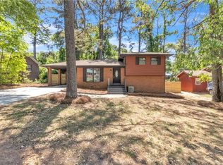 1336 Stoneham Ct, Atlanta, GA 30349