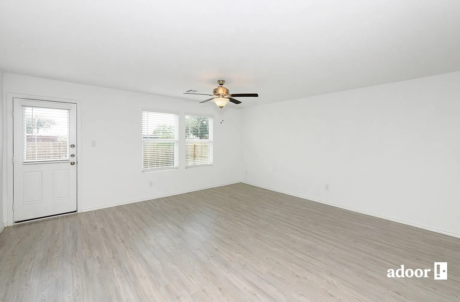 4 bed, 2.0 bath, 1667 sqft, $1,925 — Photo 4