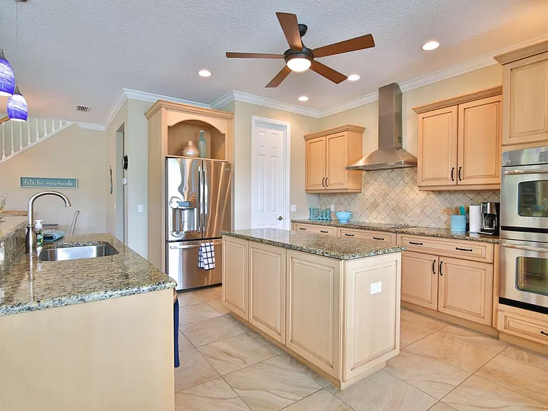 632 Calle De Peru — Photo 15
