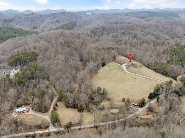 834 Shoal Creek Rd, Englewood, TN 37329