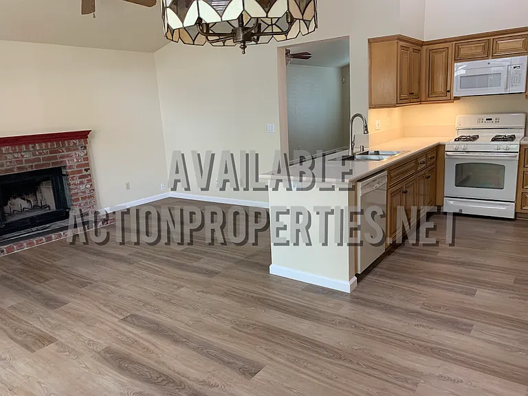 3835 Hunters Glen Pl — Photo 12