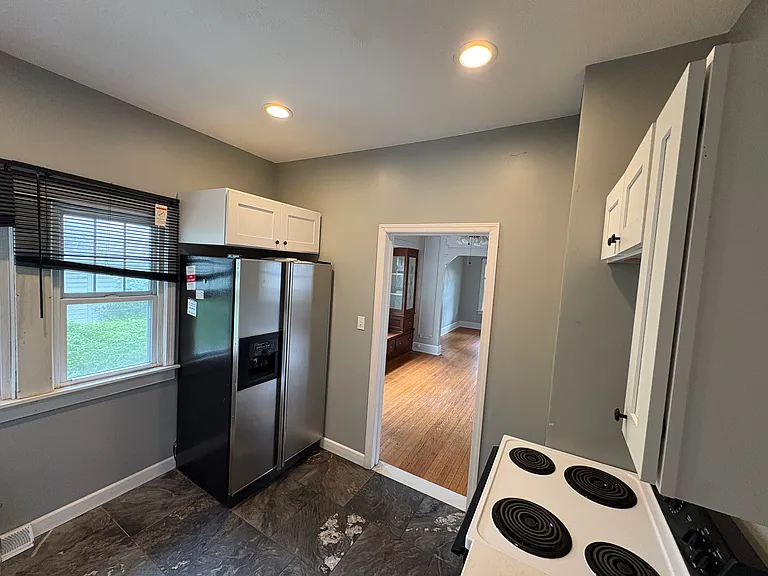160 Talbot Dr — Photo 13