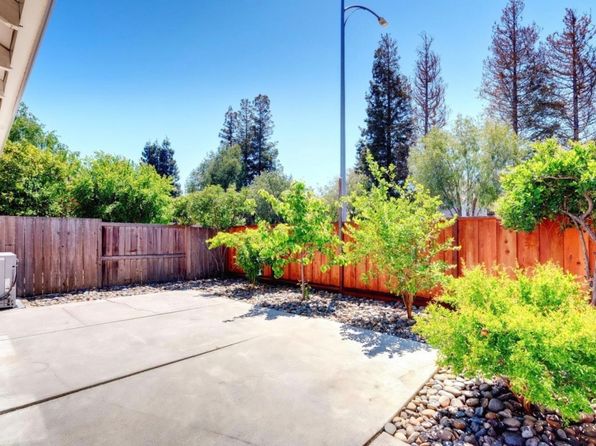 1537 Goody Ln