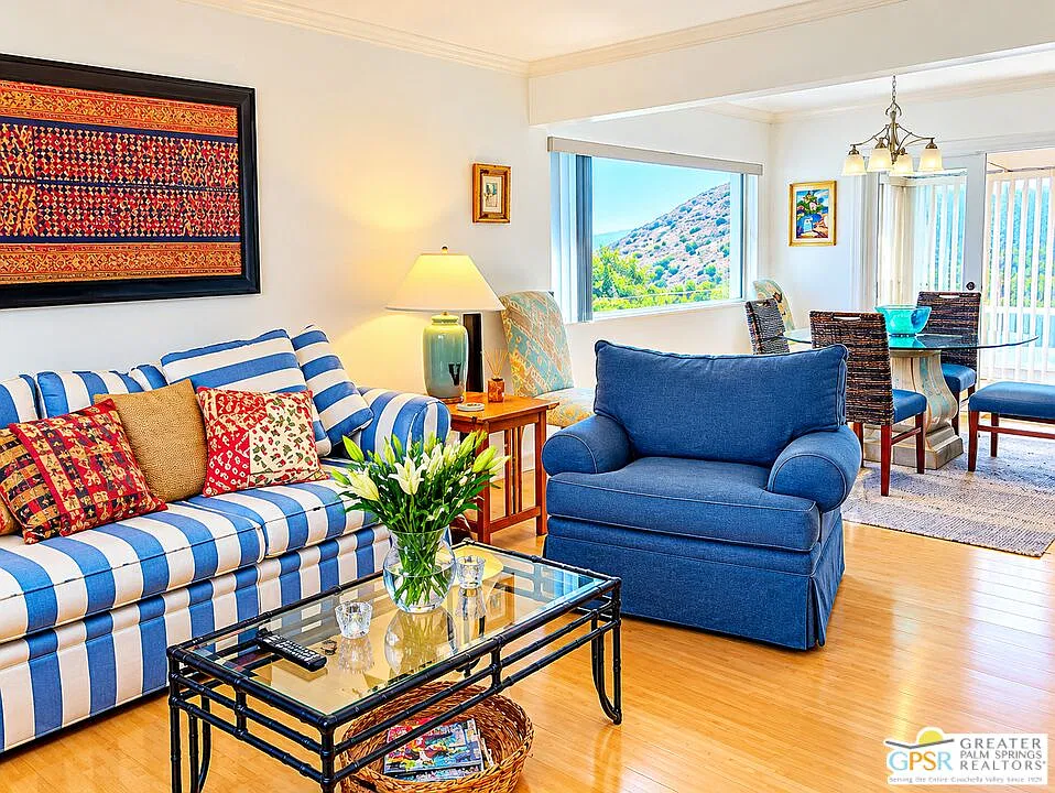 3 bed, 2.0 bath, 1350 sqft, $2,775 — Photo 4