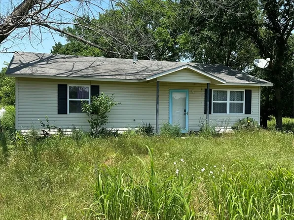 204 E 3rd St, Centrahoma, OK 74534