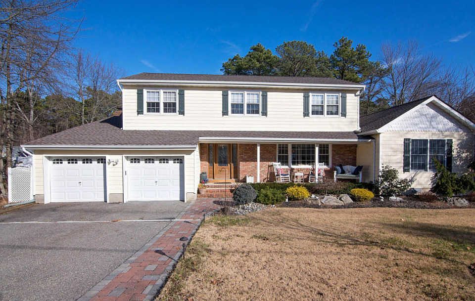 1st image of 976 Continental Ave