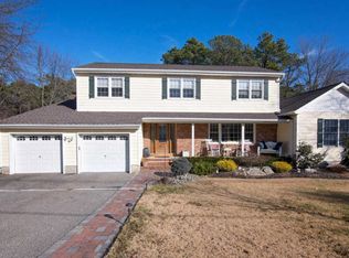 976 Continental Ave, Toms River, NJ 08753