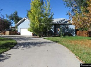 868 Cliff St, Lander, WY 82520