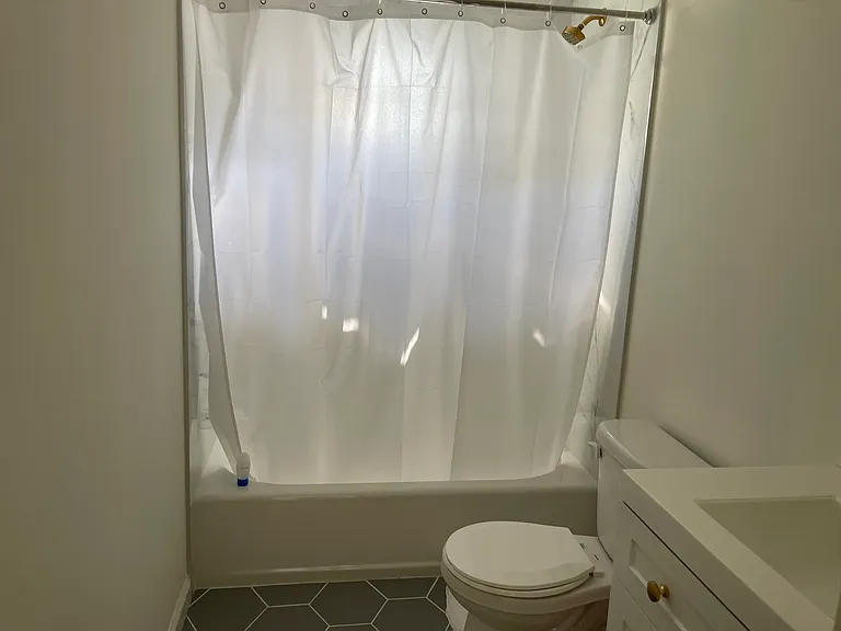 792 Olympia Blvd — Photo 22