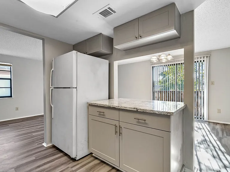 4907 Lake Ridge Rd #H — Photo 8
