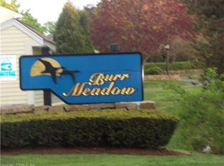 807 Misty Meadow Ln, South Windsor, CT 06074