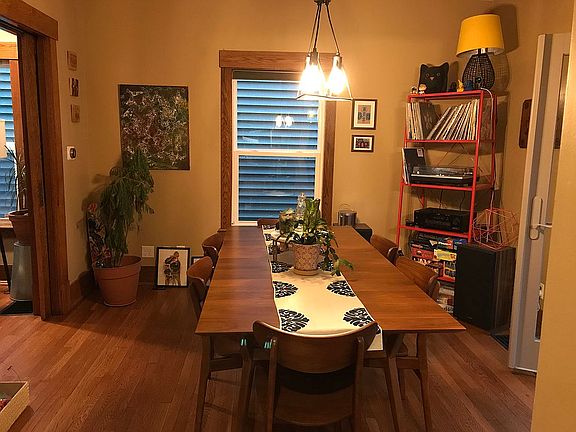 2nd image of 2568 Glen Echo Dr
