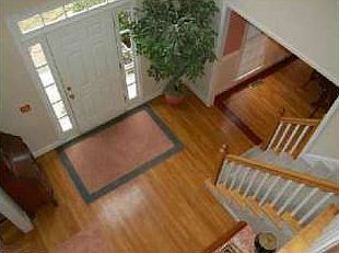 3rd image of 987 Berwick Ct